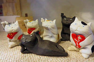 ここほれニャンニャン釜　半澤淳子）